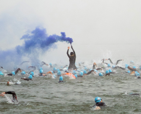 Schwimmstart beim Allgäu Triathlon