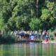 Blick auf See mit Starterfeld
