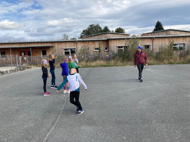 Kinder- und Jugend-Gruppe im Sport